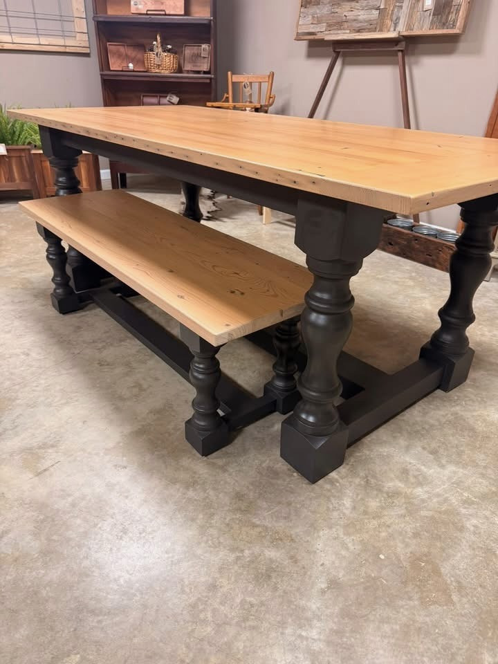 Trestle Pine Set